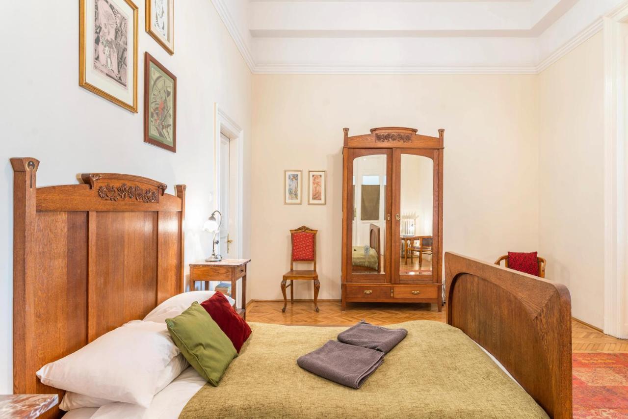 Stunning Spacious Art Nouveau Apart , Grand Piano Apartamento Budapeste Exterior foto